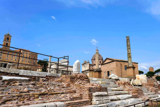Rome: Colosseum, Forum, and Palatine Hill 3 hr Tour - Guide style and audio headsets: how to make it work for you