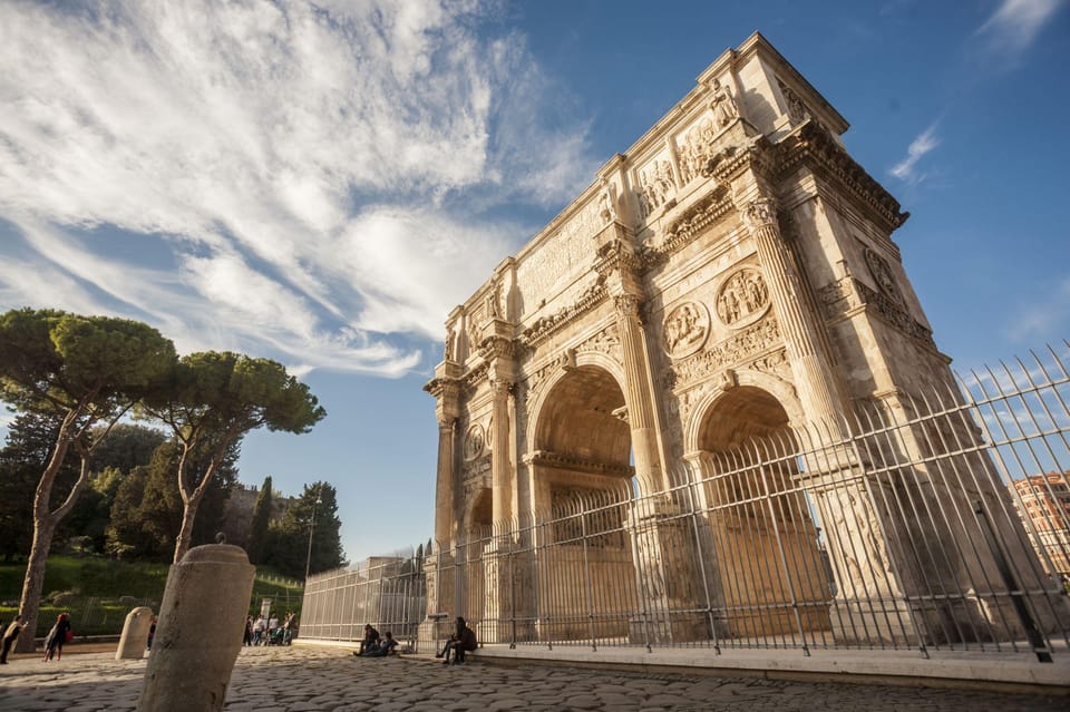 Rome: Colosseum, Forum, Palatine Hill Entry & Audioguide App - The Audio Guide App: Useful Context, Phone-First Reality