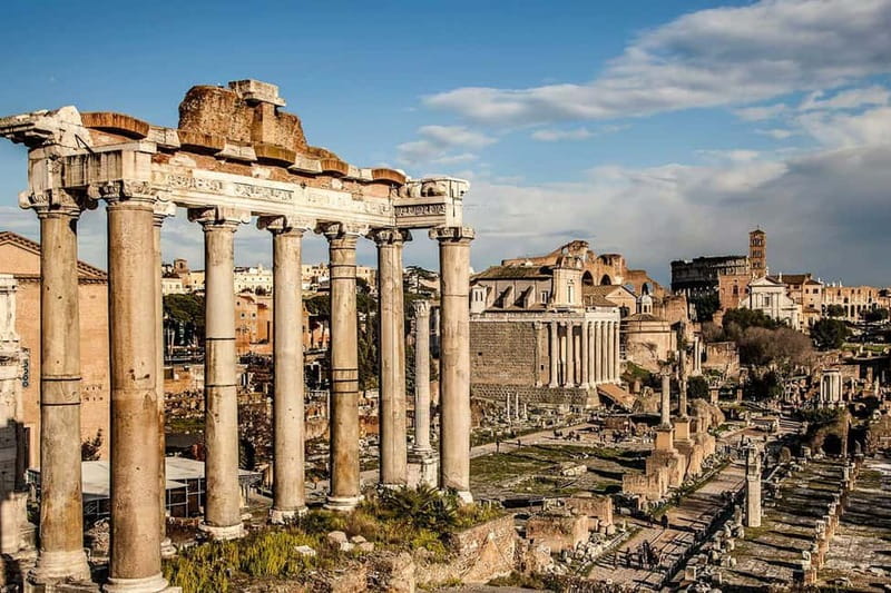 Rome: Colosseum & Forum Small Group Tour with Palatine Hill - Gladiator history that actually matches the architecture