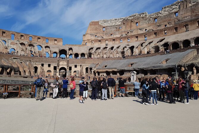 ROME: colosseum gladiator arena forum& palatine guided tour - Palatine Hill in about 25 minutes: the heart of early Rome