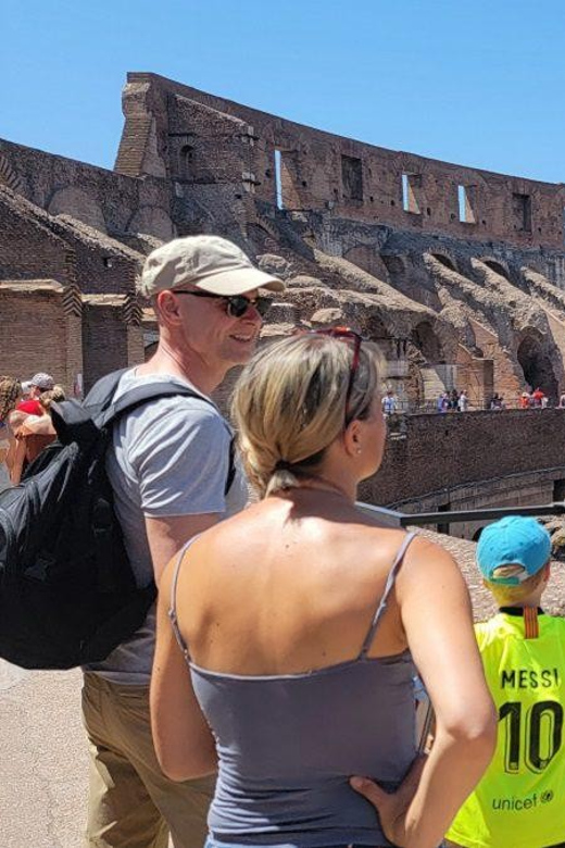 Rome: Colosseum Guided Tour with Roman Forum & Palatine Hill - Language and group realities: English and Italian