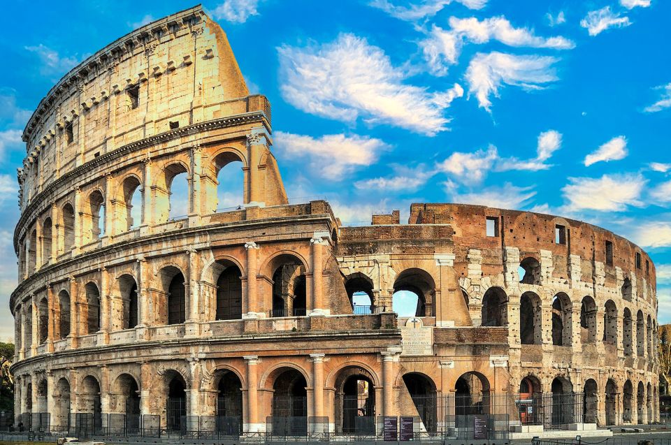 Rome: Colosseum, Palatine Hill and Roman Forum Guided Tour - Palatine Hill: the oldest Rome, plus imperial residences