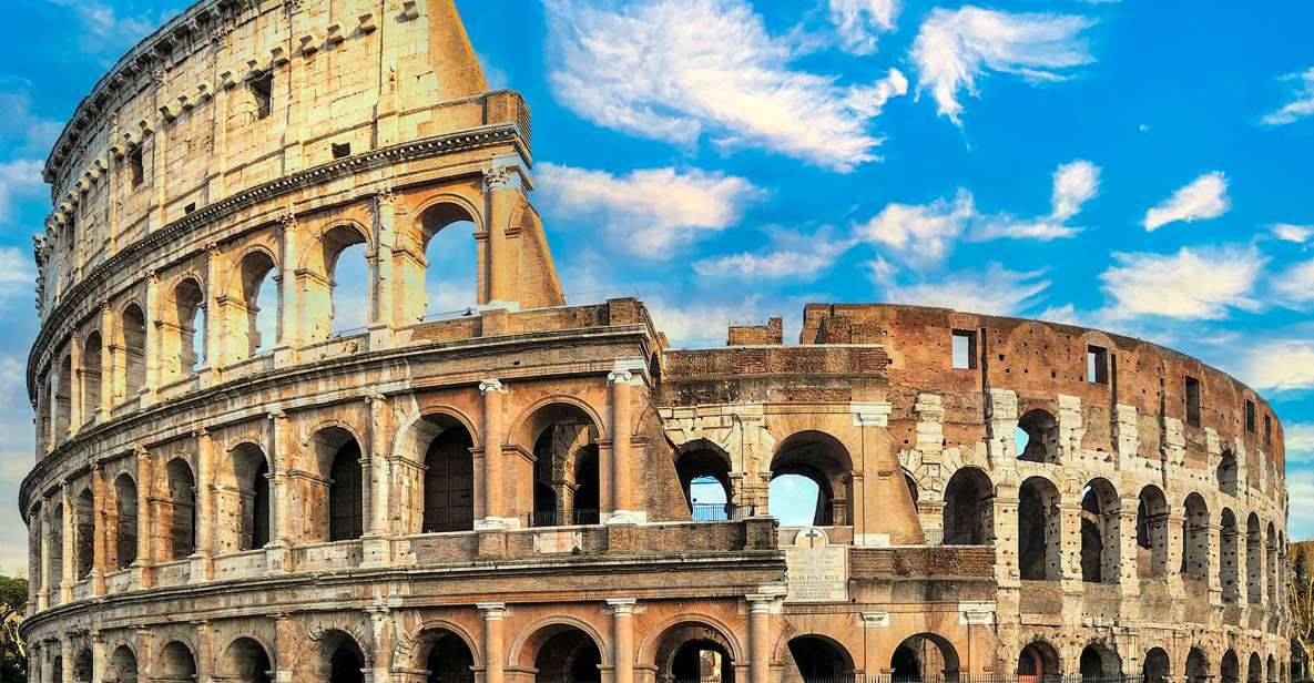 Rome: Colosseum, Palatine Hill and Roman Forum Guided Tour - Headsets and group control: the small tech that makes it better