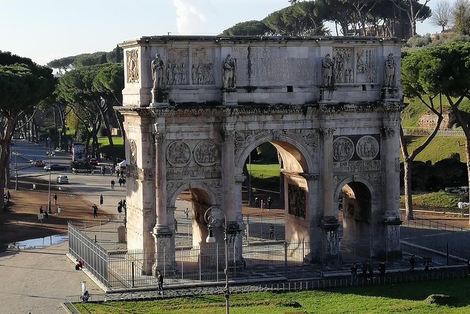 Rome: Colosseum, Roman Forum and Palatine Hill Private Tour - What to wear and bring: the Colosseum is not a stroll