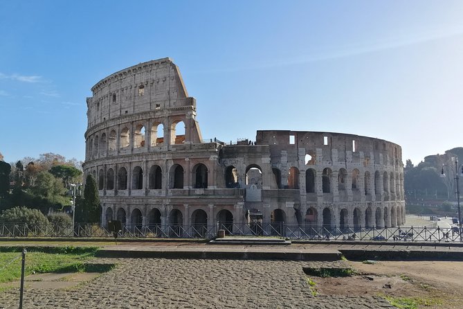 Rome: Colosseum, Roman Forum and Palatine Hill Private Tour - Crowd reality: how the private format helps, and where it can’t