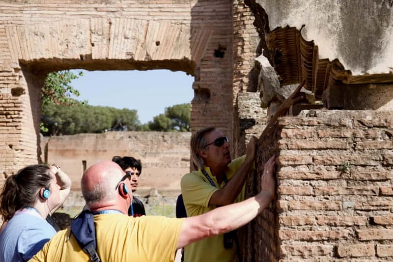 Rome: Colosseum & Roman Forum Guided Tour - The Roman Forum: where power and daily life overlap