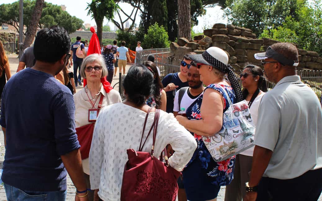 Rome: Colosseum, Roman Forum & Palatine Guided Tour - Palatine Hill: Elite Residences and Big City Views