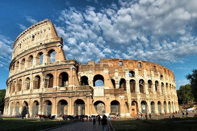 Rome Colosseum, Roman Forum & Palatine Hill Entry with AudioGuide - Entering the Colosseum: What to look for without a guide