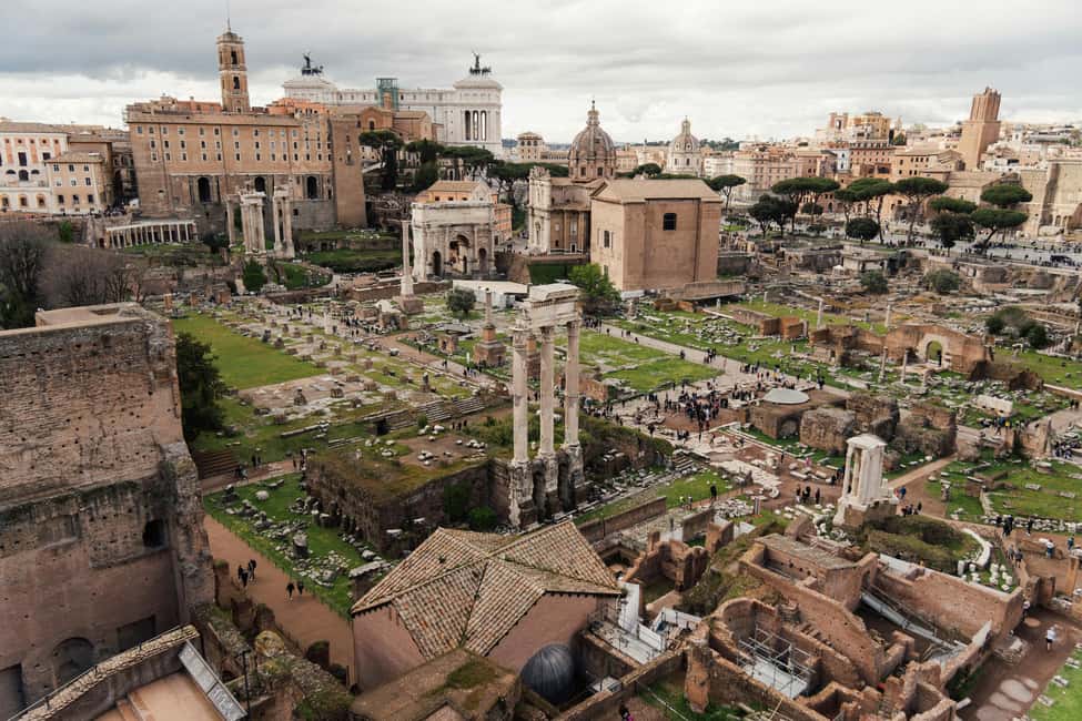 Rome: Colosseum, Roman Forum, Palatine with Multimedia Video - The English City Walking Tour: Navona, Pantheon, Trevi