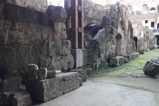 Rome: Colosseum Underground and Roman Forum Guided Tour - Start at Via dei Fori Imperiali: quick check-in, clear meeting spot