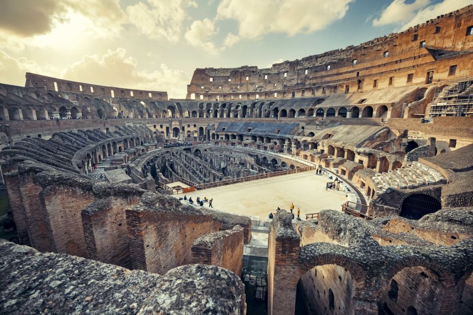 Rome: Colosseum Underground, Arena & Forum Tour - Why the guide changes everything (and which guides tend to shine)