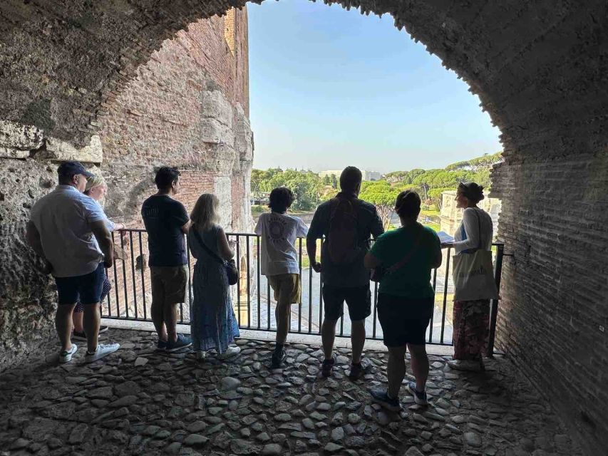 Rome: Colosseum VIP Top Floor 7 Pax Tour - Timing and group size: why max 7 changes everything