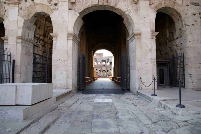 Rome: Colosseum VIP Top Floor 7 Pax Tour - Who this VIP Colosseum tour is best for