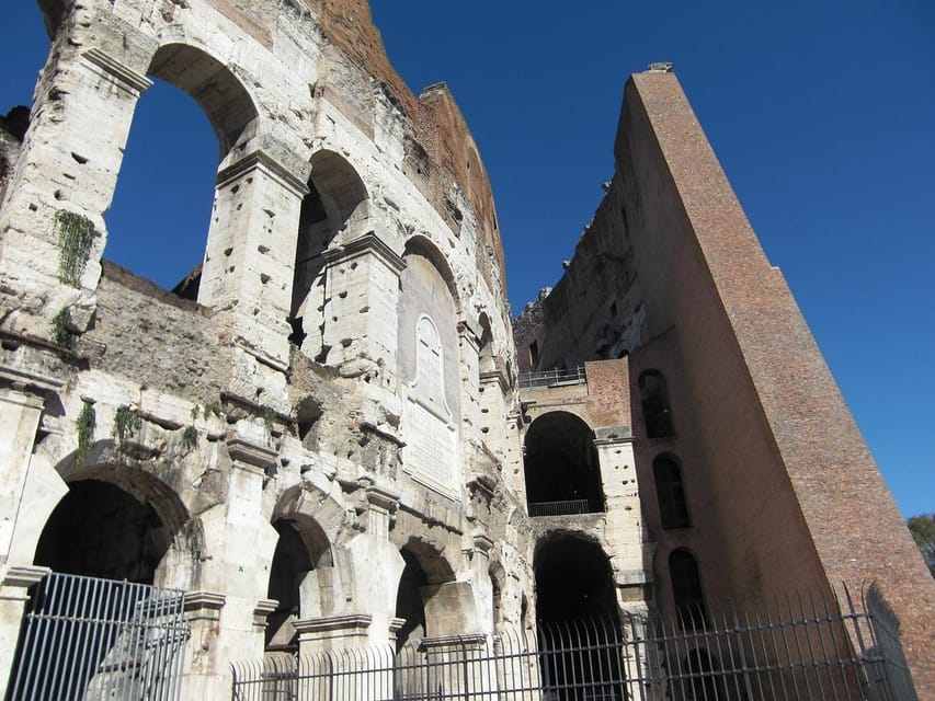 Rome: Colosseum with Access to Arena Floor and Ancient Rome - App Audio Guide Tips: Making the Map Work and Why Headphones Matter