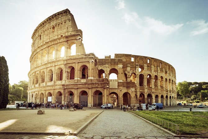 Rome Colosseum,Palatine Hill and Roman Forum Guided Tour - A tight 2.5-hour loop that keeps Rome from eating your day