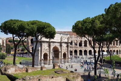 Rome Colosseum,Palatine Hill and Roman Forum Guided Tour - Entering the Colosseum: gladiators, the arena, and why the guide makes it click