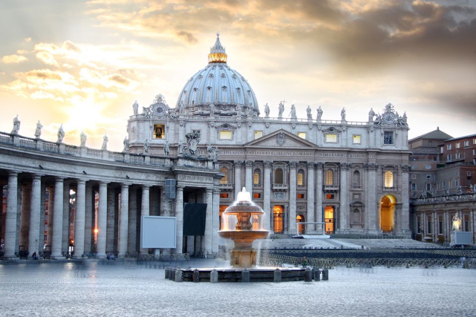 Rome: Combo Colosseum and Vatican Group Tour - Key Things You’ll Notice on This Colosseum and Vatican Combo