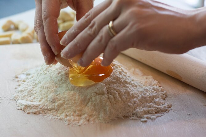 Rome Cooking Class: Fresh Pasta Two Ways & Tiramisu with wine - Key things I’d plan around