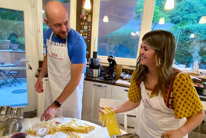 Rome : Cooking Class in a Real Roman Home in Trastevere - Roman Sauces You Learn by Doing: Cacio e Pepe, Tomato-Basil, and Norma
