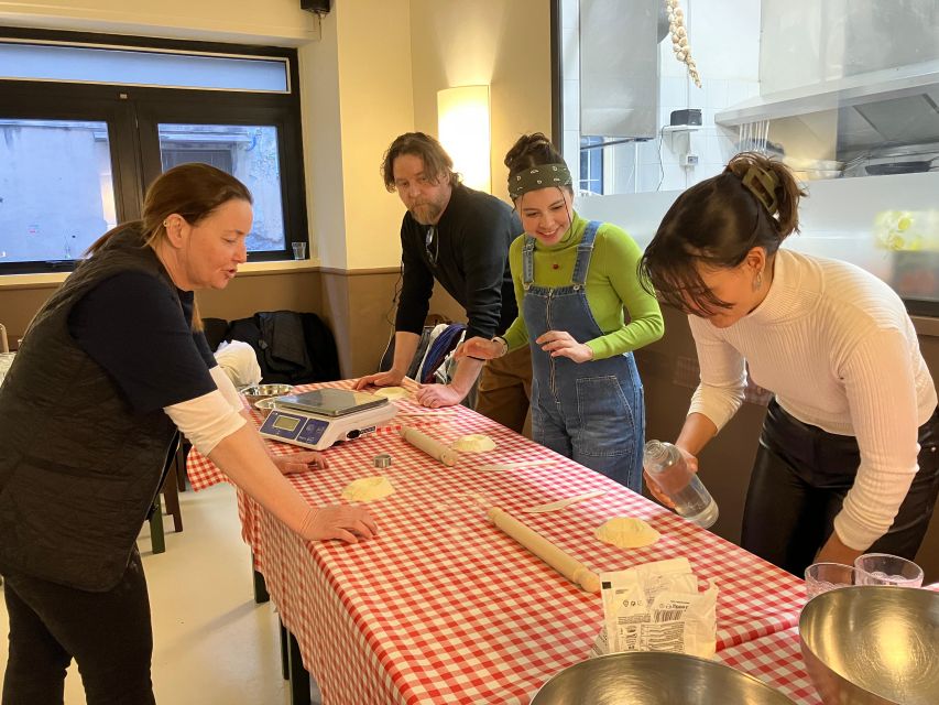 Rome: Cooking Class of fresh Pasta and Tiramisu Cake - The 2.5-hour flow: from hands-on work to a full meal