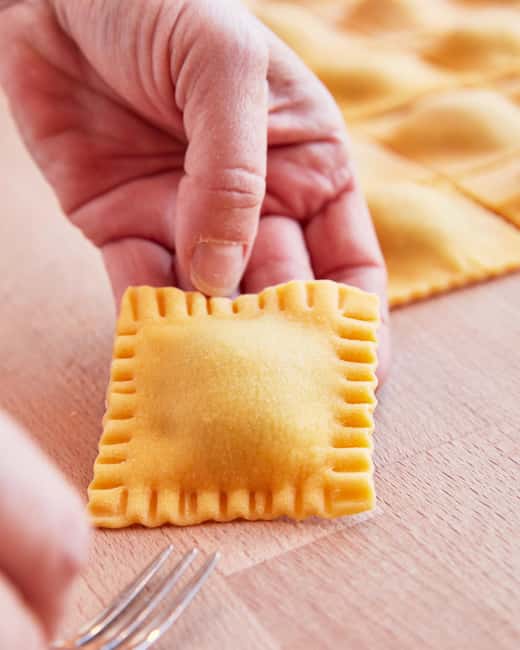 Rome: Cooking class with wine pairing at Come Na Vorta - Languages and who’s teaching: English, Italian, and sometimes more
