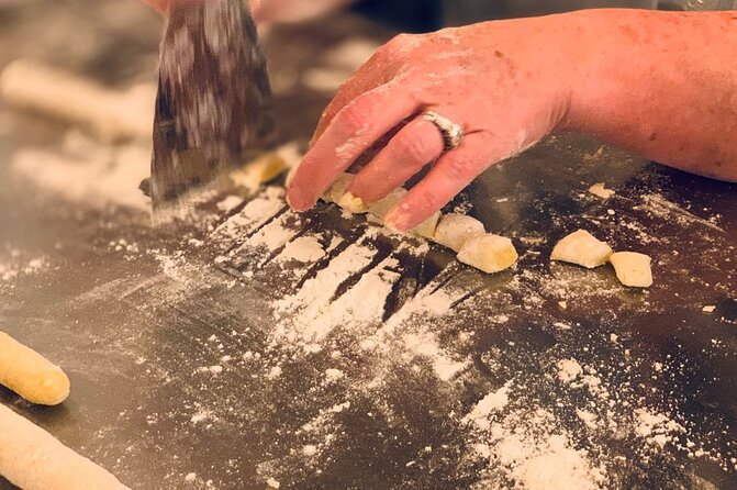 Rome Cooking: Pasta & Tiramisu Making, Free-Flowing Fine Wine - A two-stop Rome food day: La Nicchia Cafè to Il Segreto