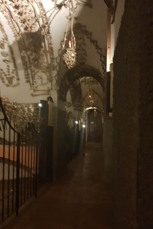 Rome: Crypts, Catacombs and Skeletons Underground Tour - Stop 2: The Acqua Vergine Aqueduct Under Commercial Rome