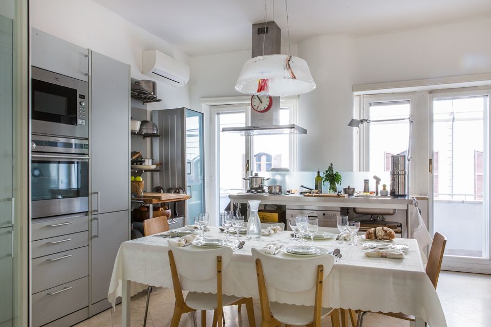 Rome: Dining Experience at a Local's Home - Inside the Cooking Demo: Watch, Ask, Then (Often) Help
