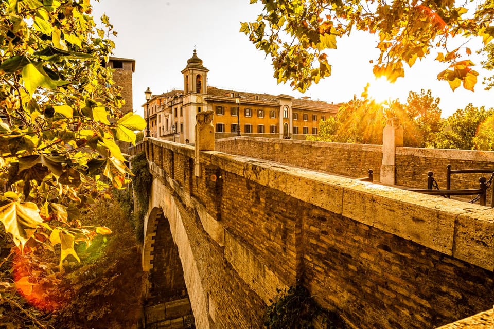 Rome: Discovering the Jewish Ghetto guided tour - Portico d’Ottavia: Roman architecture with Jewish context