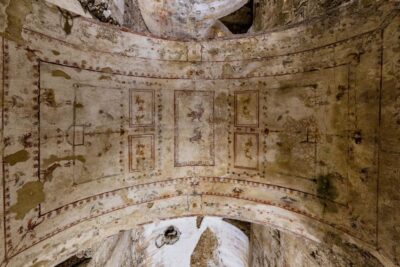 Rome: Domus Aurea Guided Group Tour - Finding Oppio Caffè and Spotting Your Through Eternity Guide