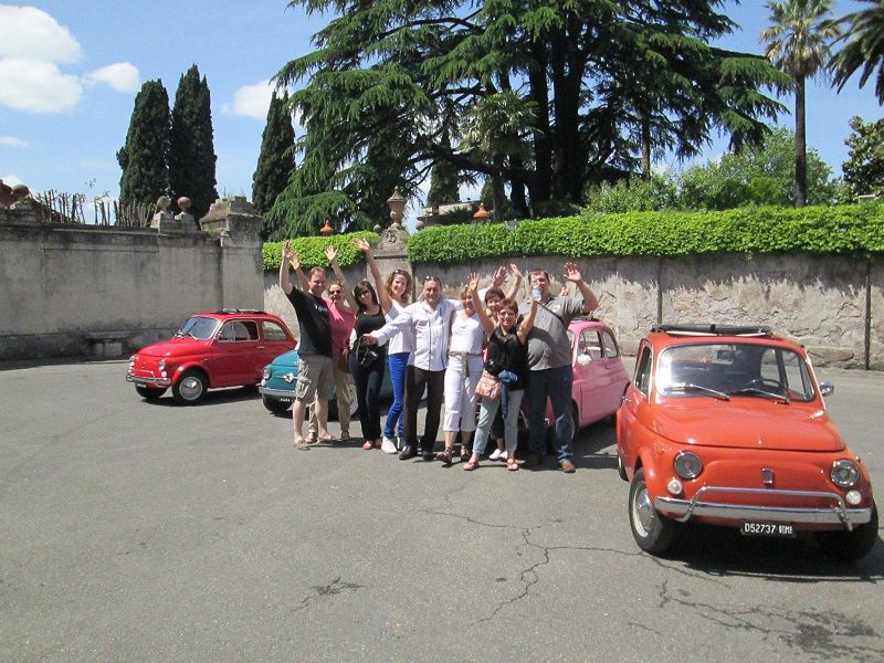 Rome Driving Tour By Vintage Fiat 500 - Colosseum-area streets: seeing Rome from behind the wheel