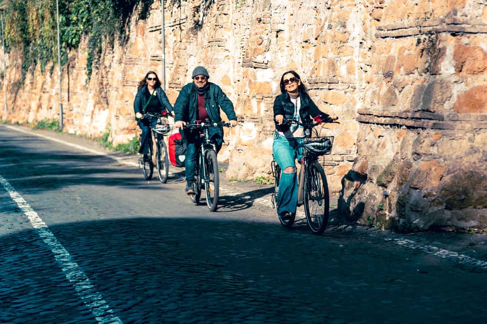 Rome: E-bike Tour From The Circus Maximus To The Catacombs - Caffarella Park: the calm stretch between ruins