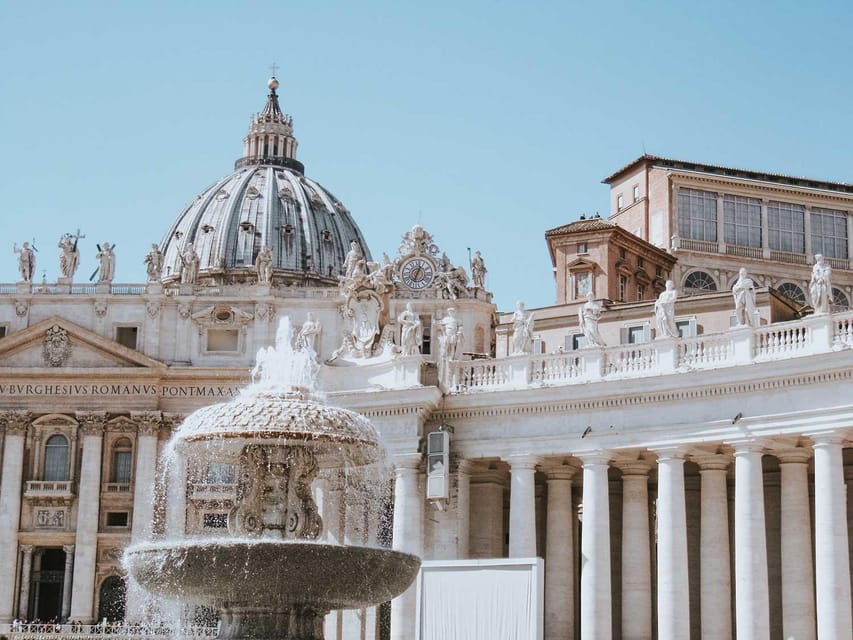 Rome: Early Vatican Museums & Sistine Chapel Tour - Cortile del Belvedere: the calm warm-up before the museum sprint