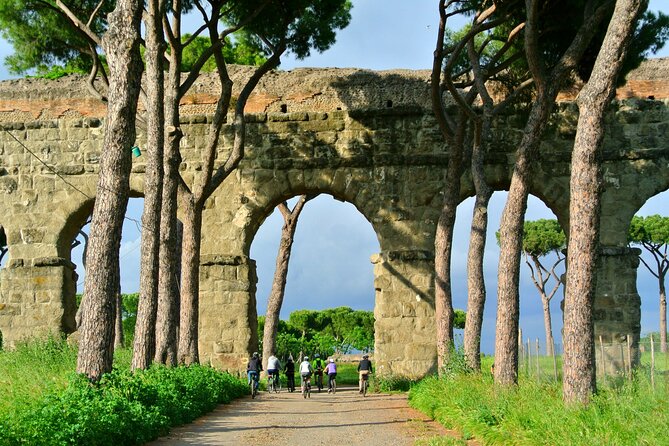 Rome EBike Tour: Appian Way, Catacombs & Roman Aqueducts - Key Things You’ll Notice On This Appian Way E-Bike Day