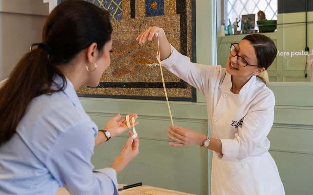 Rome: Enjoy Spritz and Pasta Making in Piazza Navona - Sauces that teach you why Italian cooking works