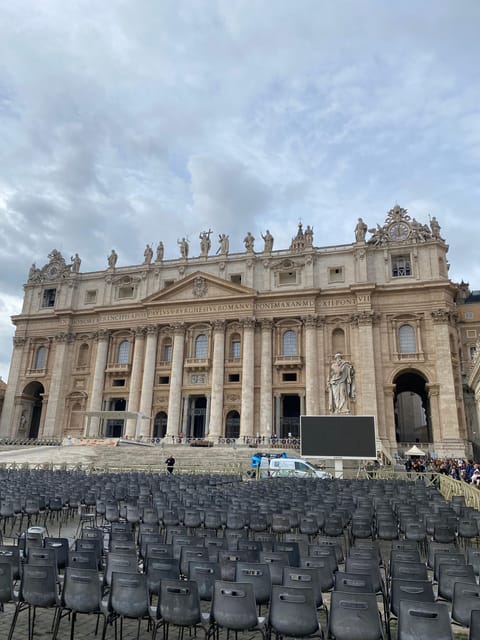 Rome: Escorted Entrance to the Vatican Museum - Raphael Rooms and High Renaissance paintings: the heart-beat portion