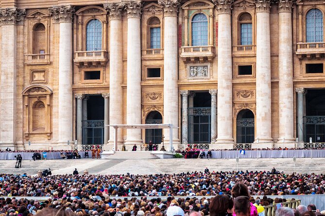 Rome: Escorted Papal Audience Experience with Entry Ticket - The popemobile moment and the Papal Blessing: how to make it count