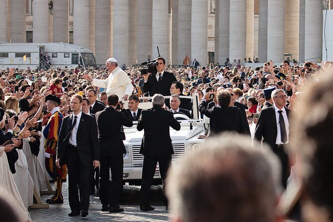 Rome: Escorted Papal Audience Experience with Entry Ticket - St. Peter’s Basilica walkthrough: why it’s more than a photo stop