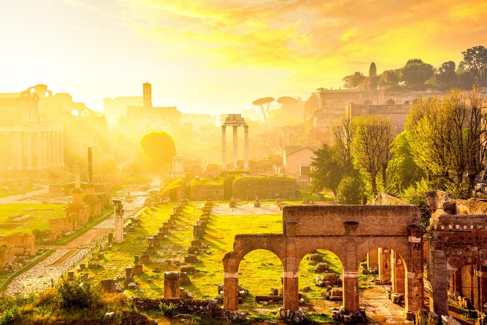 Rome: Exclusive Colosseum Underground and Arena Guided Tour - Palatine Hill: Panoramic Views and the Feel of the Old City