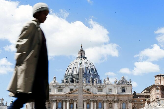 Rome: Exclusive Private Golf Cart Tour - Colosseum stop: seeing Rome’s icon without the time sink