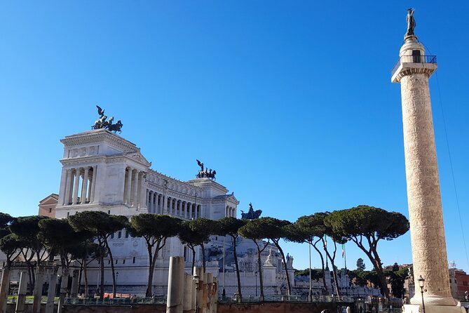 Rome: Explore Rome on a Private Golf Cart Tour – Highlights&Views - Colosseo exterior stop: fast orientation and great photos