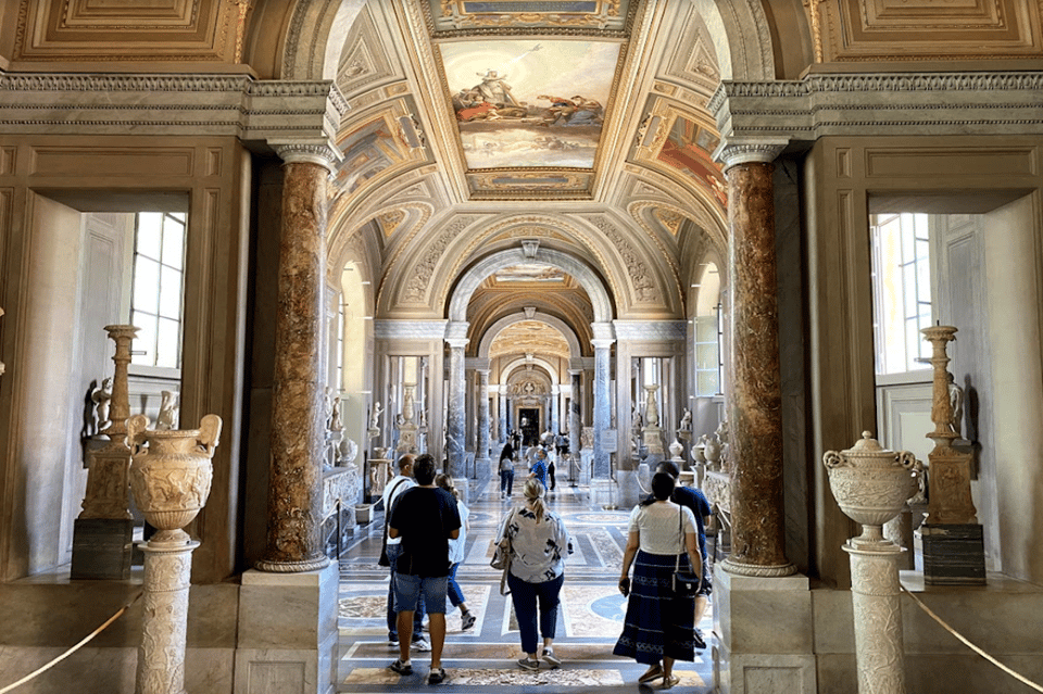 Rome: Express Early Morning Sistine Chapel Small Group Tour - Early-morning Vatican Museums: why this tour feels different