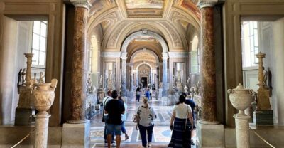 Rome: Express Early Morning Sistine Chapel Small Group Tour - Where you meet: Viale Vaticano by Café Vaticano