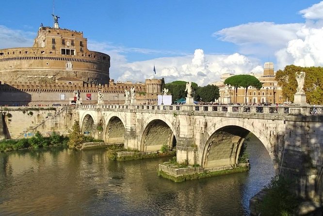 Rome FCO Airport to Civitavecchia Port with private City Tour - Should you book this FCO to Civitavecchia private transfer with Rome highlights?