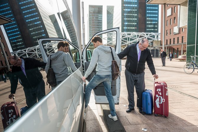 Rome Fiumicino Airport (FCO) to Rome City Hotels - The Drive to Your Rome Hotel: Comfort, Timing, and Small Interactions