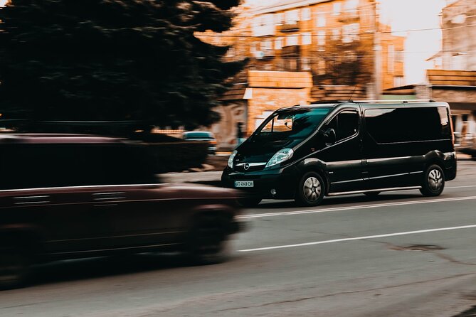 Rome Fiumicino Airport Transfer in Luxury Private Transportation - Key Points to Know Before You Book