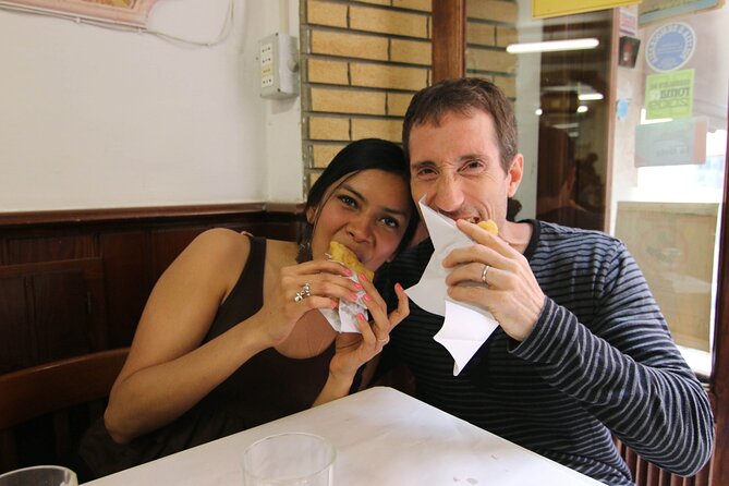 Rome Food Tour: Hidden Gems of Trastevere with Dinner & Wine - Stop 4: Organic gelato and how to judge quality fast