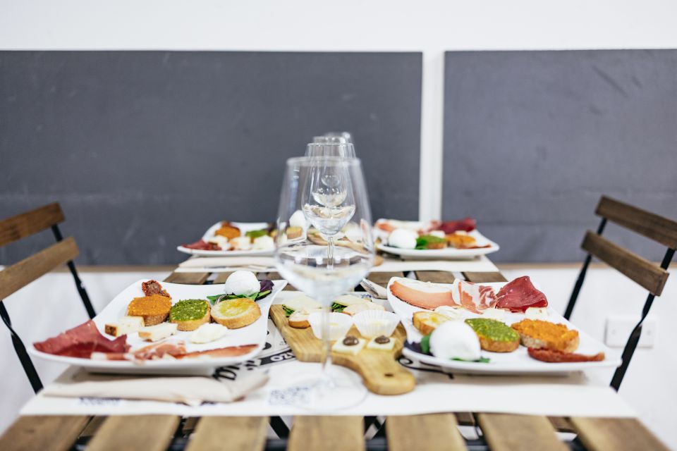 Rome: Food Tour with Unlimited Food and Barolo Wine - Who should book this Rome food and wine tour
