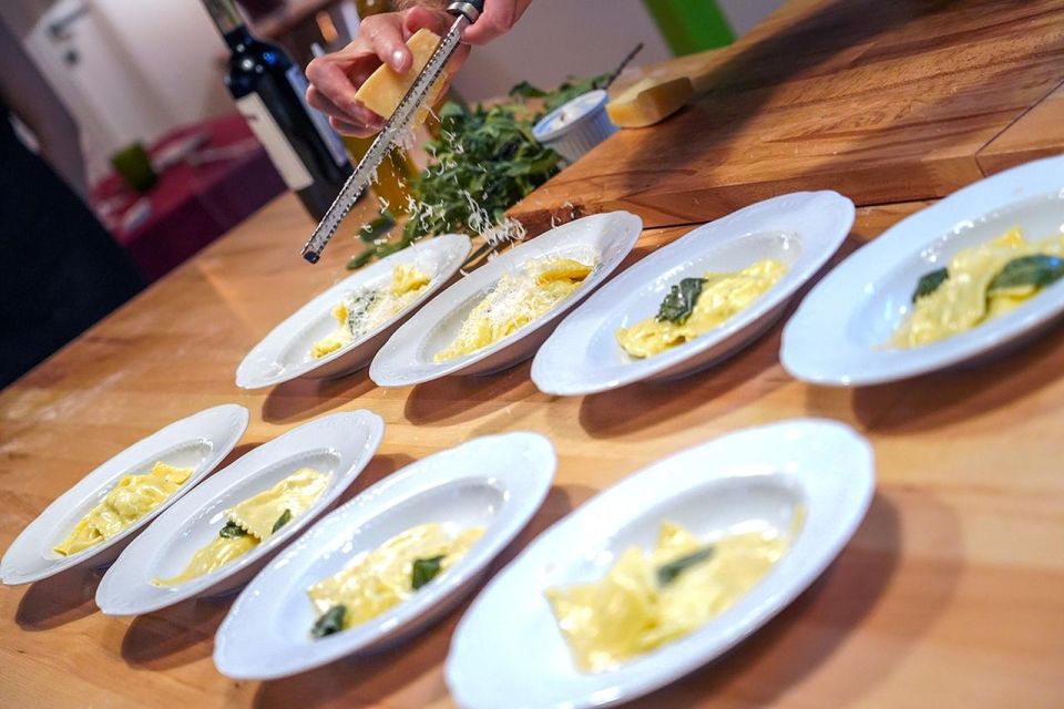Rome: Fresh Pasta-Making Class with Italian Chef and Wine - Sauces that match the pasta: Carbonara and Cacio e Pepe methods