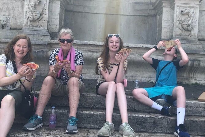 Rome friendly Tour Gelato Pizza Football and PlayGround - Trastevere: Gelato Stop, Then Football or the Playground Plan B